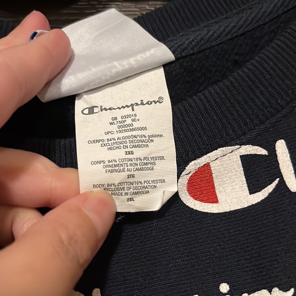 Champion Reverse Weave Crew Sweatshirt - Picture 5 of 6